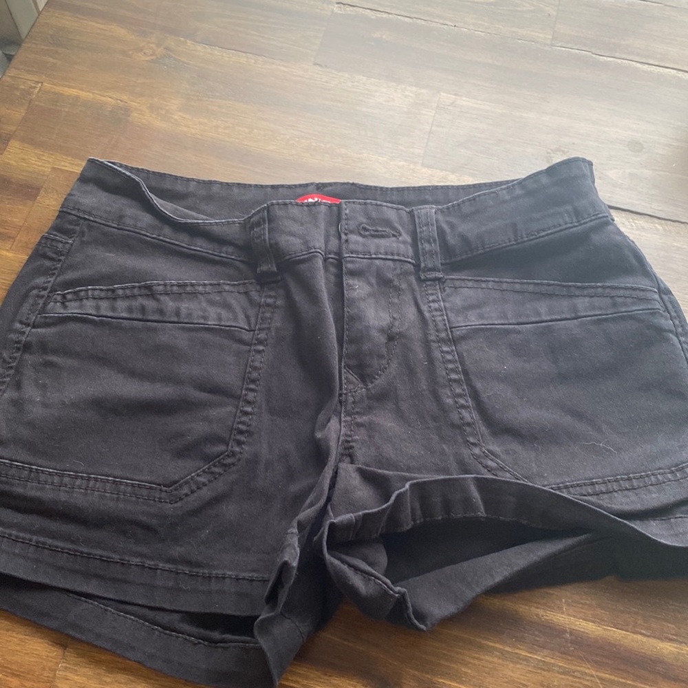 Unionbay Juniors size 3 black shorts